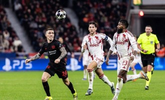 勒沃库森2-0总比分晋级欧冠16强 经历将帅更替后完成阶段目标