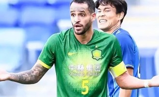 国安刚在足协杯拿到冠军，就提前官宣跟新奥古斯托签订大合同，曾是德甲狼堡队核心+被俱乐部辟谣