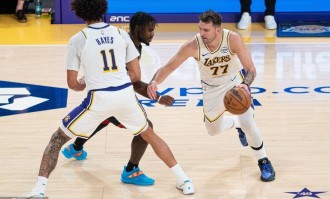 东契奇高情商湖人渐入佳境！教科书级带队造多赢结局