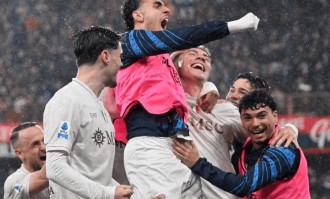 意甲神剧情：少踢1人，第95分钟绝杀，孔蒂怒吼狂欢如同夺冠