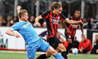 意甲焦点战：AC米兰有希望逆袭那不勒斯吗？