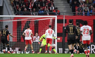 德甲夺冠热门诞生：9场7胜，狂揽22分，排名第2，紧追拜仁